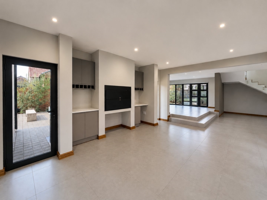 To Let 4 Bedroom Property for Rent in Wild Olive Estate Free State